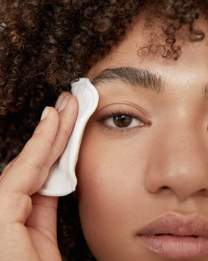 NIVEA Make Up Expert Bakım Yapan Çift Fazlı Göz Makyaj Temizleyici